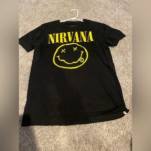 size medium nirvana tshirt